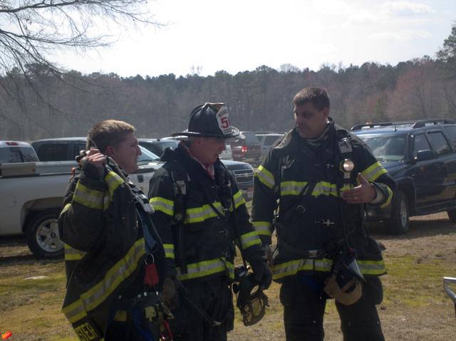 LT. SINGLES, LT. KOEPKE, FF. FOSTER  (HOUSE BURN) 3/30/13